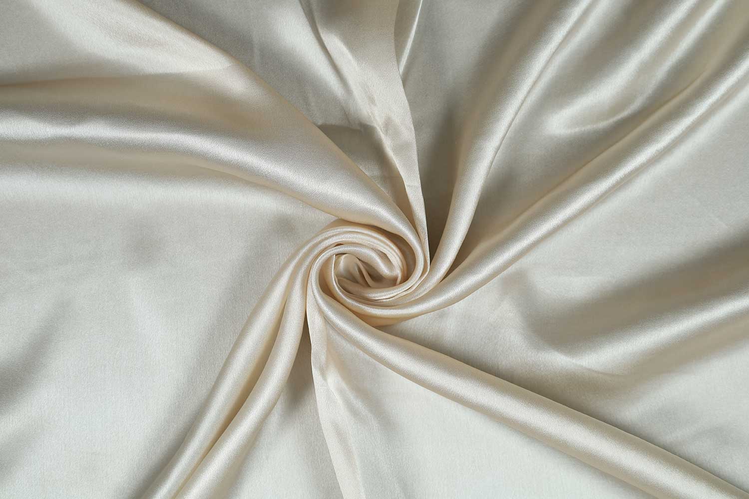 Buy Silk Fabrics Online India | HPSingh